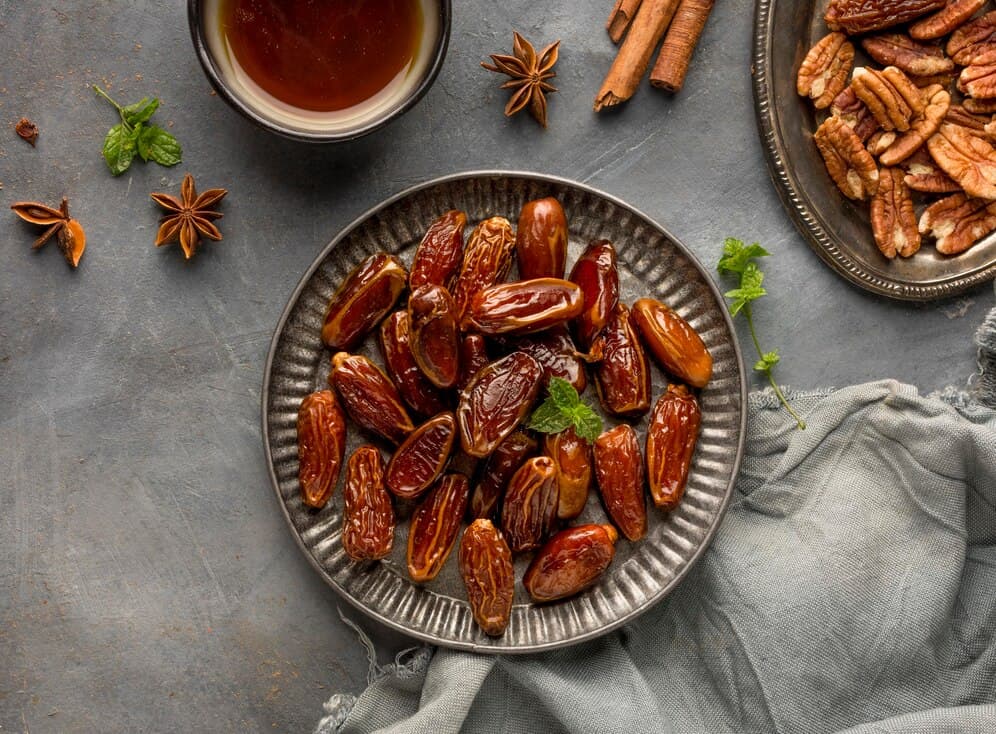 فوائد التمر على الريق