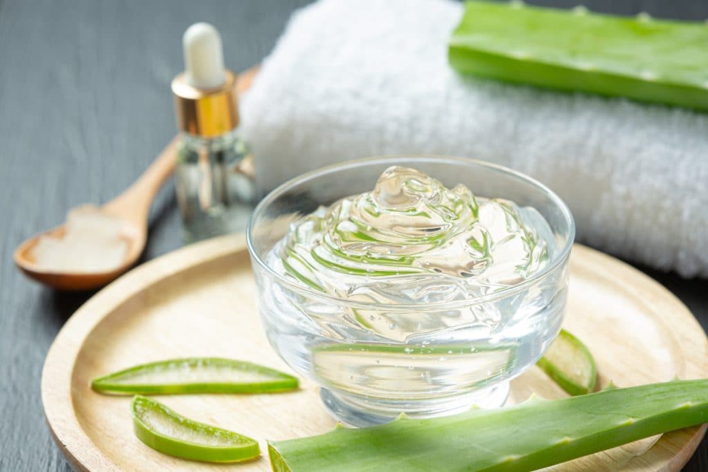 Aloe vera gel for face