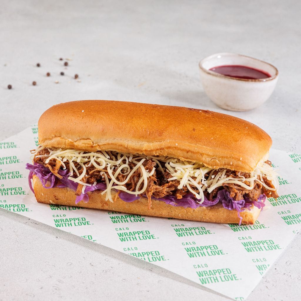 ساندوتش لحم مسحب بصوص الباربيكيو