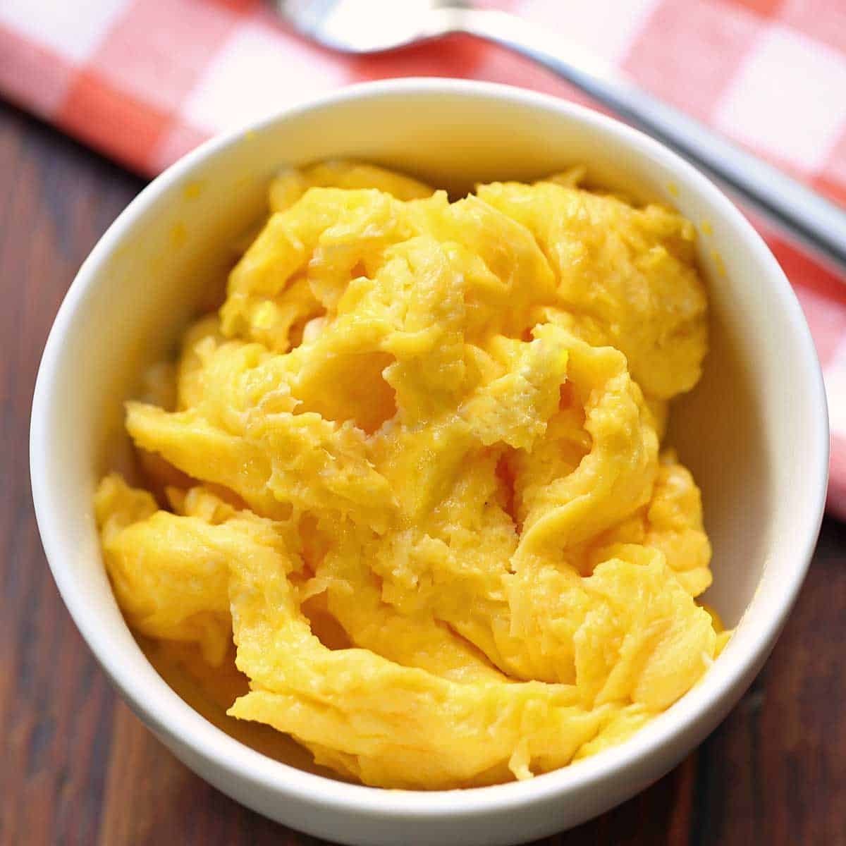 Fluffy Microwave Scrambled Eggs