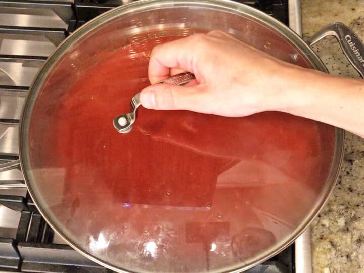 Covering the pot.
